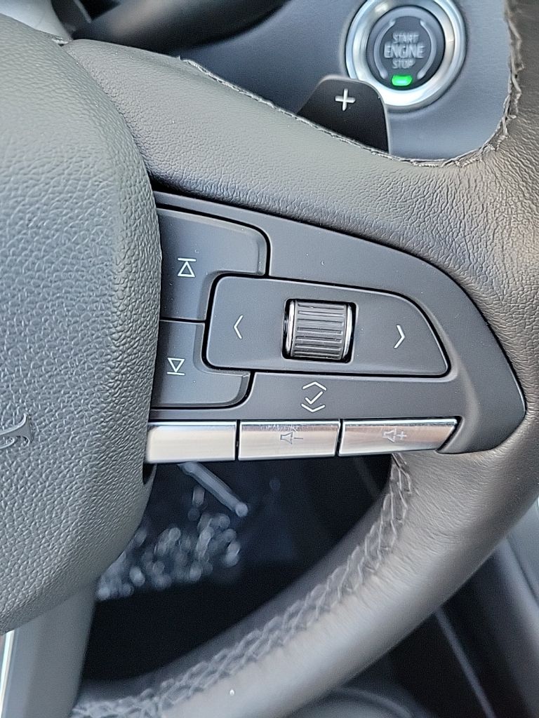 Thumbnail: 2020 Cadillac XT4 - 34