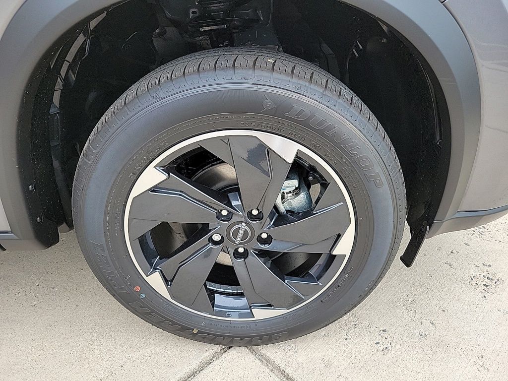 Thumbnail: 2026 Nissan Rogue - 9