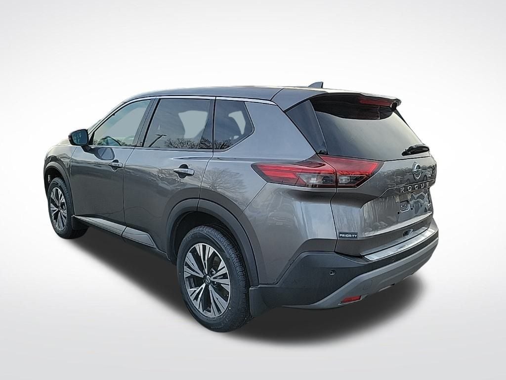 Thumbnail: 2021 Nissan Rogue - 3