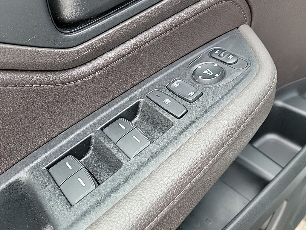 Thumbnail: 2023 Honda Odyssey - 34