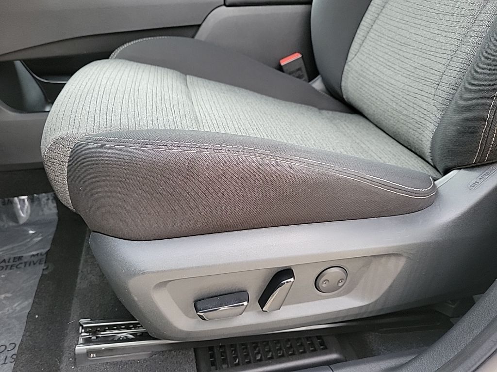 Thumbnail: 2022 Nissan Rogue - 21