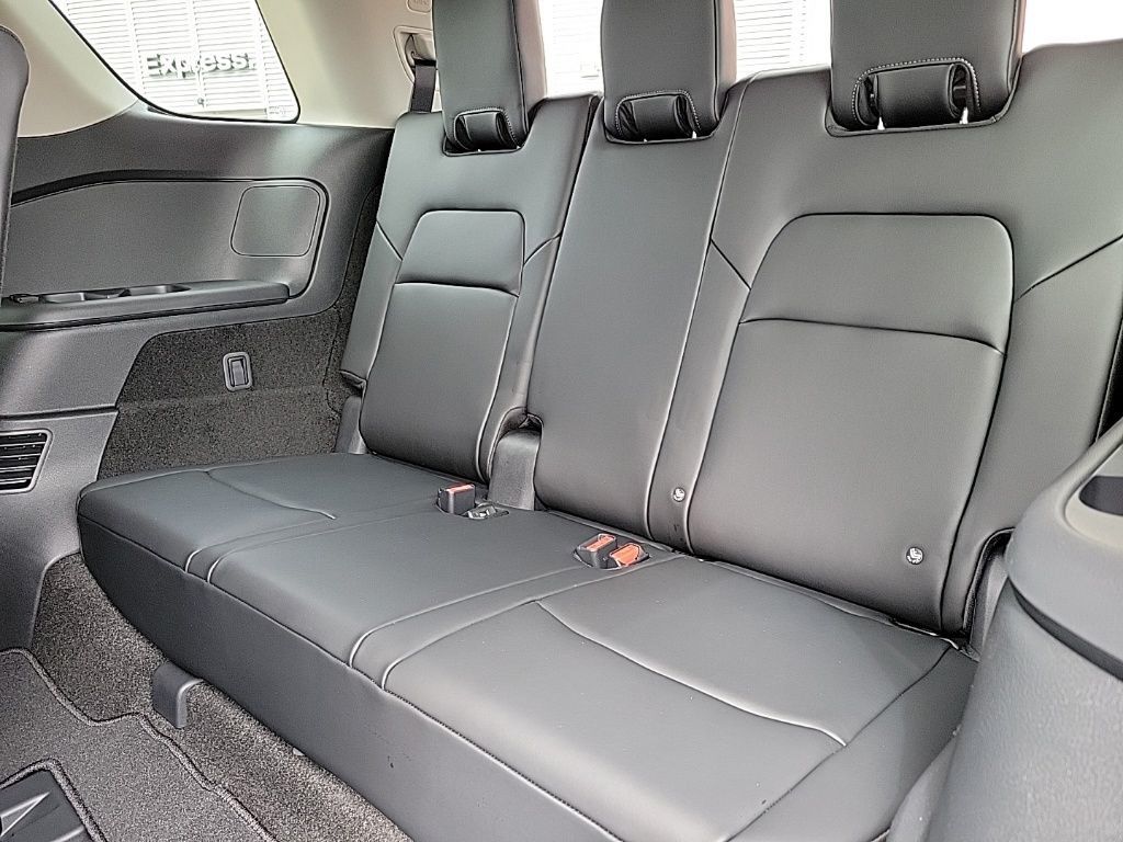 Thumbnail: 2026 Nissan Pathfinder - 15