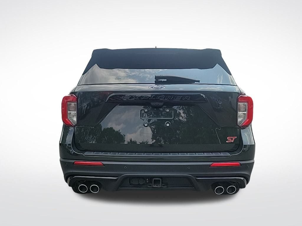Thumbnail: 2022 Ford Explorer - 4