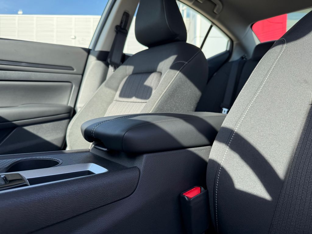 Thumbnail: 2025 Nissan Altima - 23