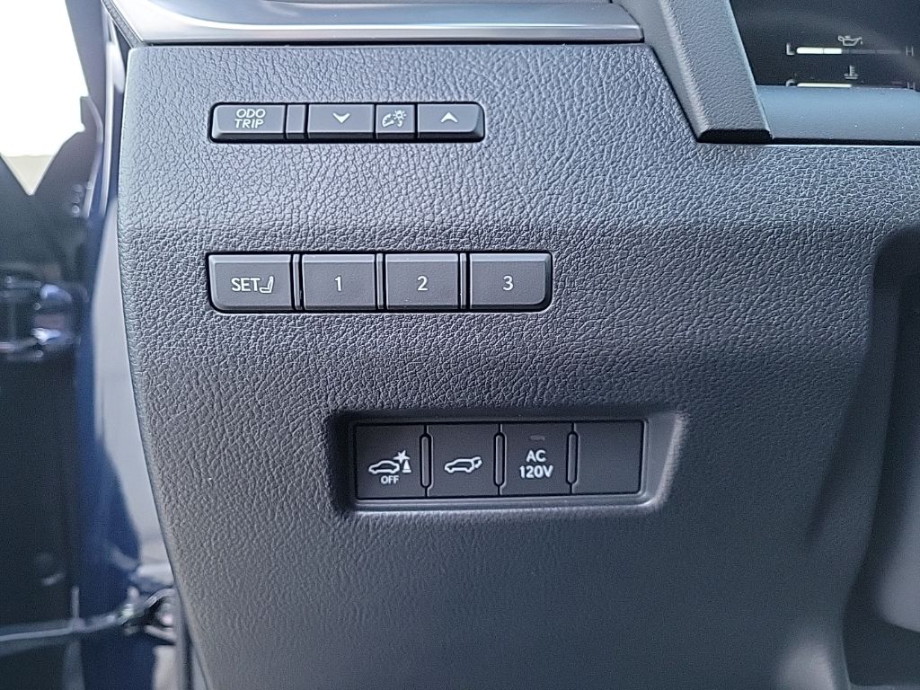 Thumbnail: 2024 Lexus GX - 41