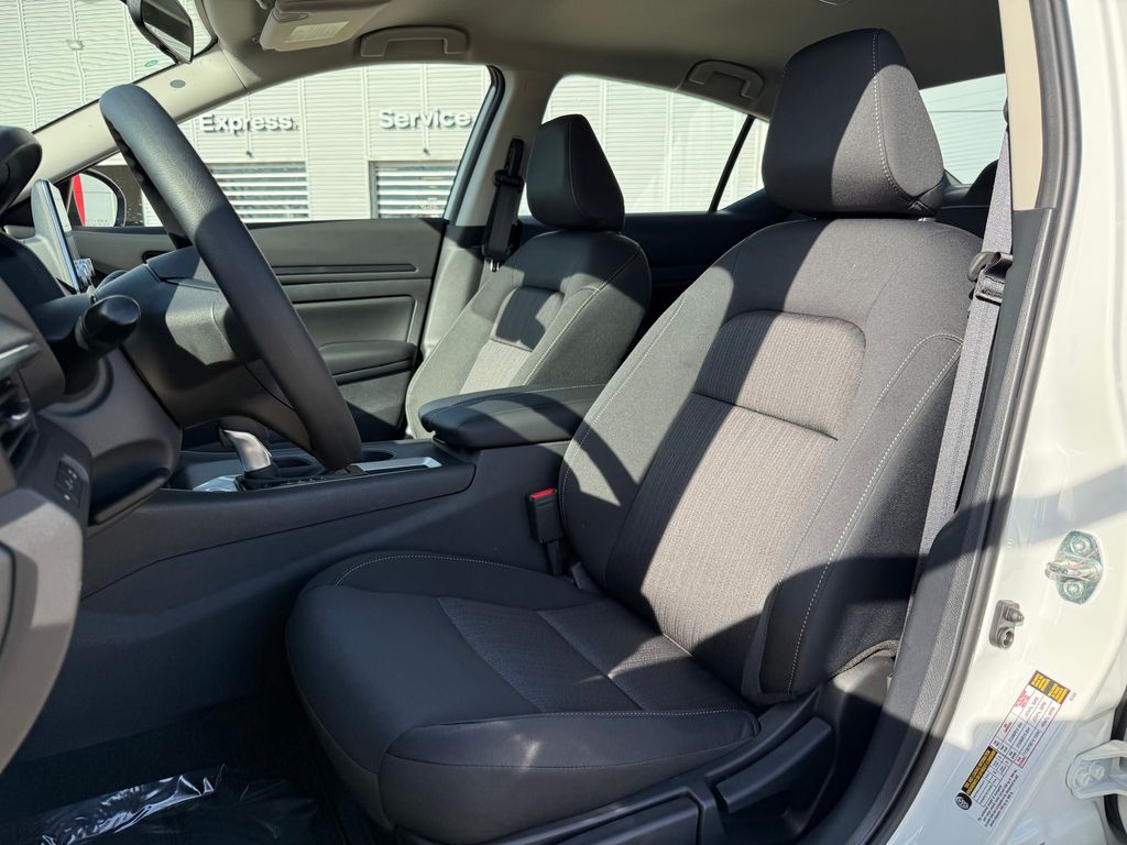 Thumbnail: 2025 Nissan Altima - 11