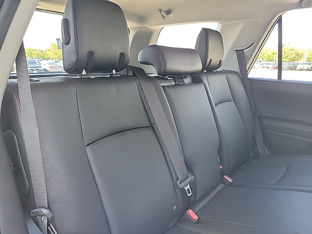 Thumbnail: 2021 Toyota 4Runner - 16