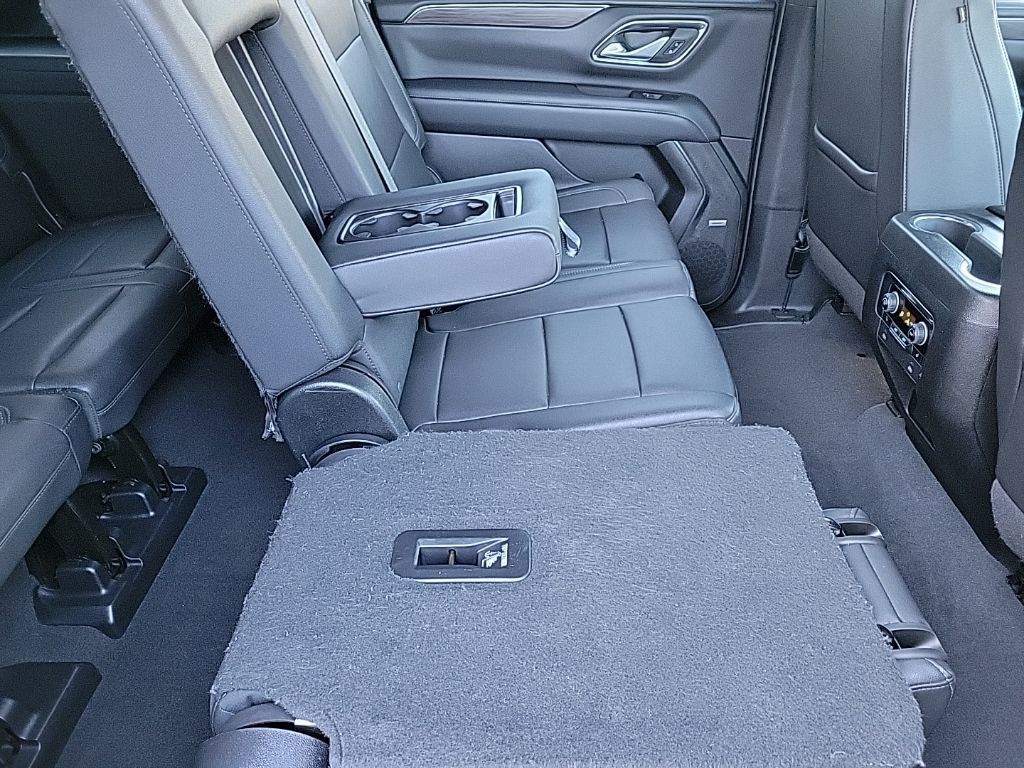 Thumbnail: 2022 Chevrolet Suburban - 22