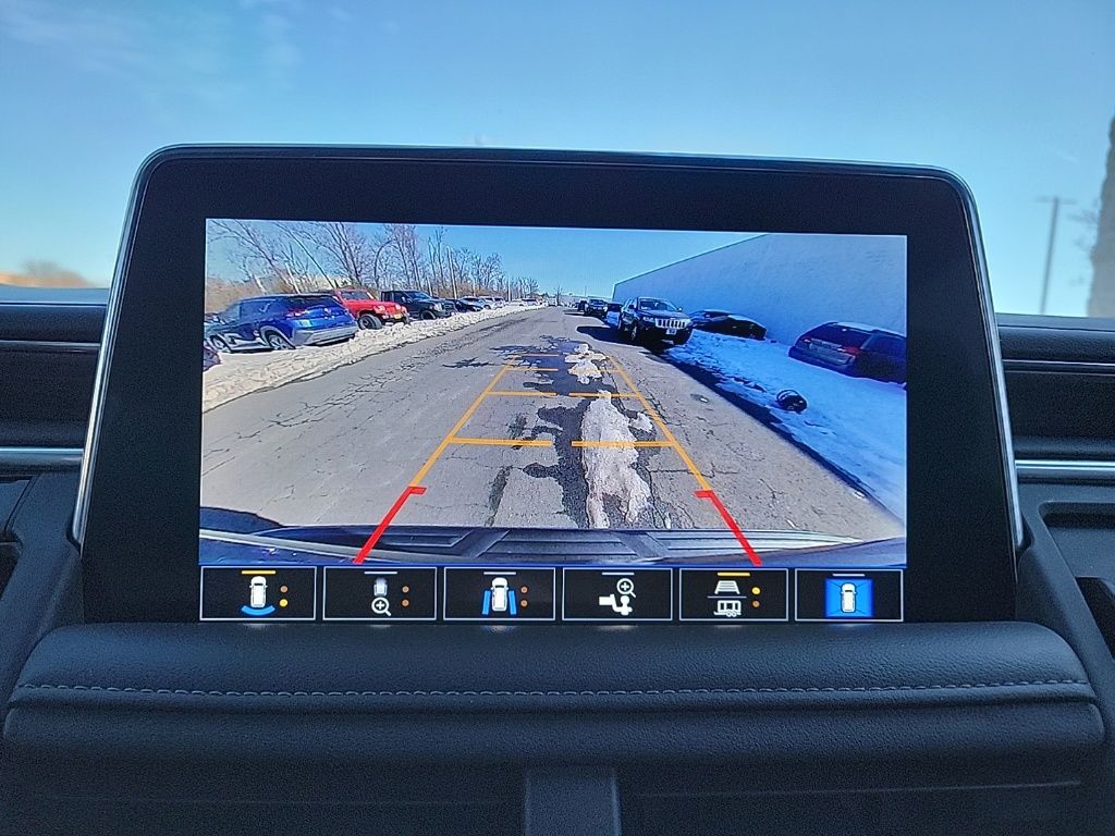 Thumbnail: 2021 Chevrolet Tahoe - 26