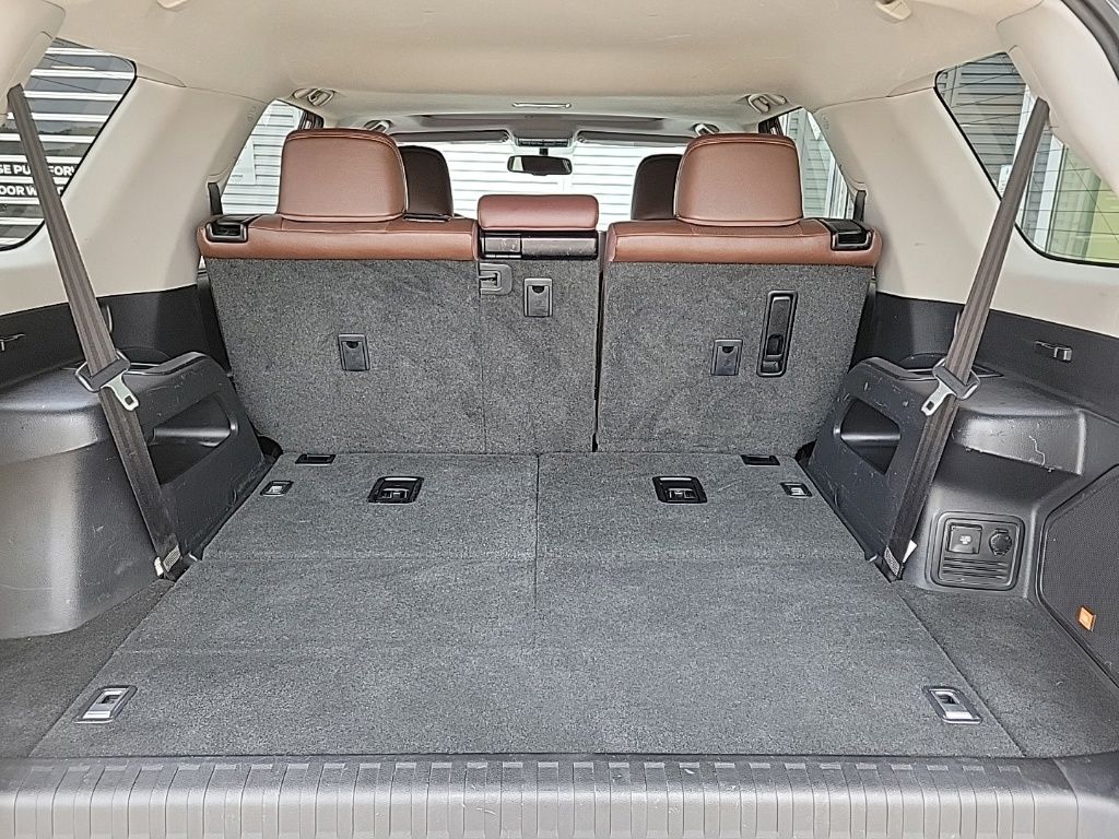 Thumbnail: 2014 Toyota 4Runner - 18