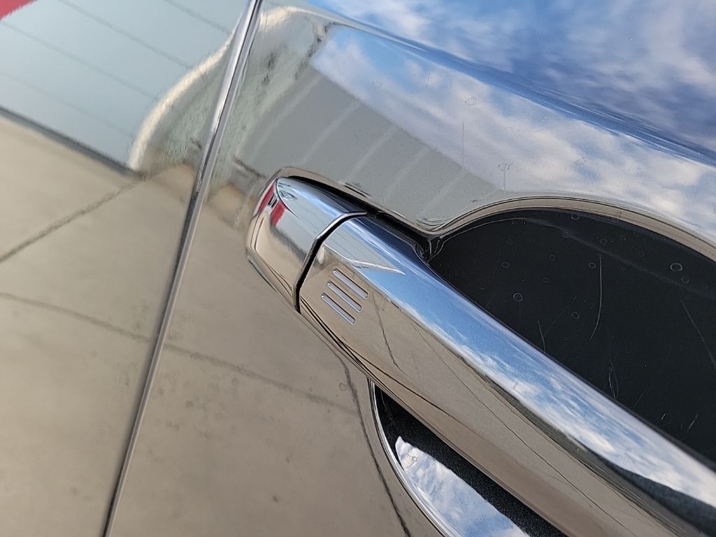 Thumbnail: 2023 Nissan Ariya - 12