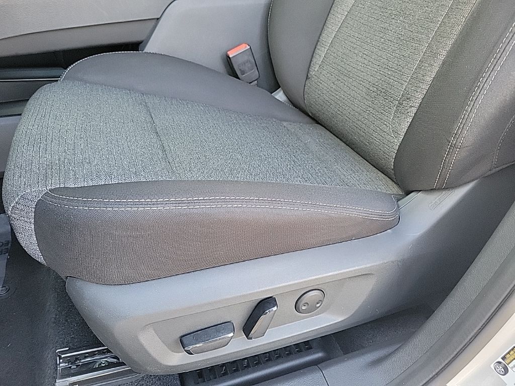 Thumbnail: 2022 Nissan Rogue - 19