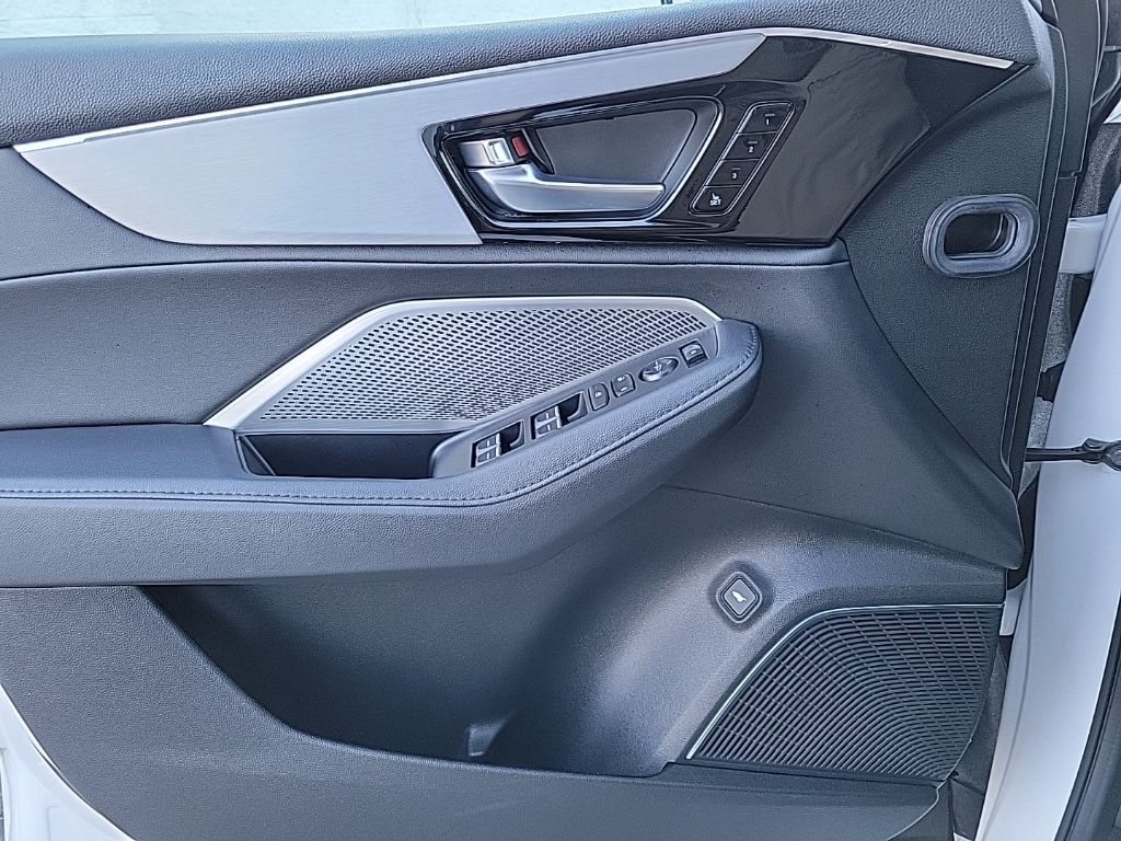 Thumbnail: 2023 Acura MDX - 37