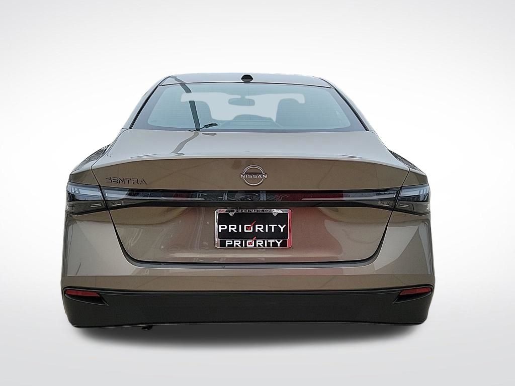 Thumbnail: 2026 Nissan Sentra - 4