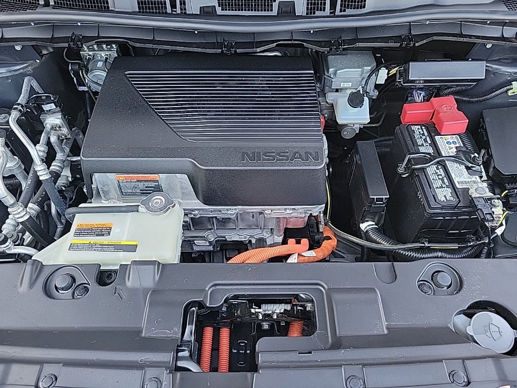 Thumbnail: 2021 Nissan Leaf - 33