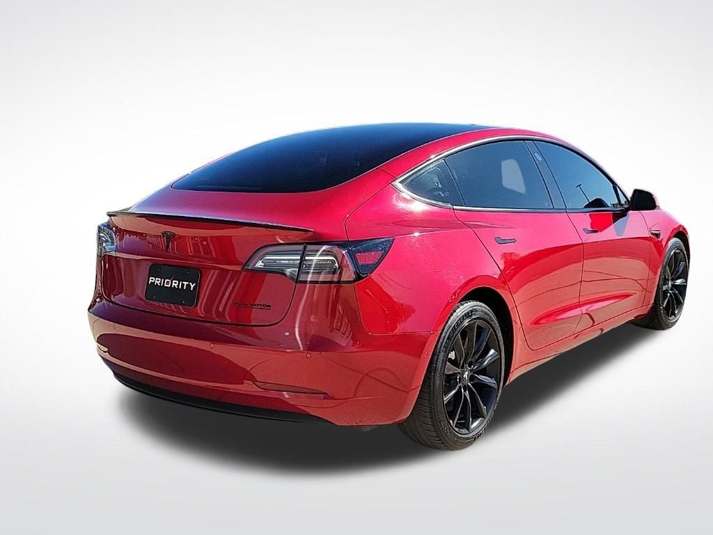 Thumbnail: 2021 Tesla Model 3 - 4