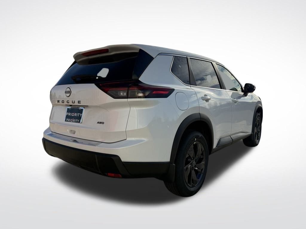 Thumbnail: 2026 Nissan Rogue - 5