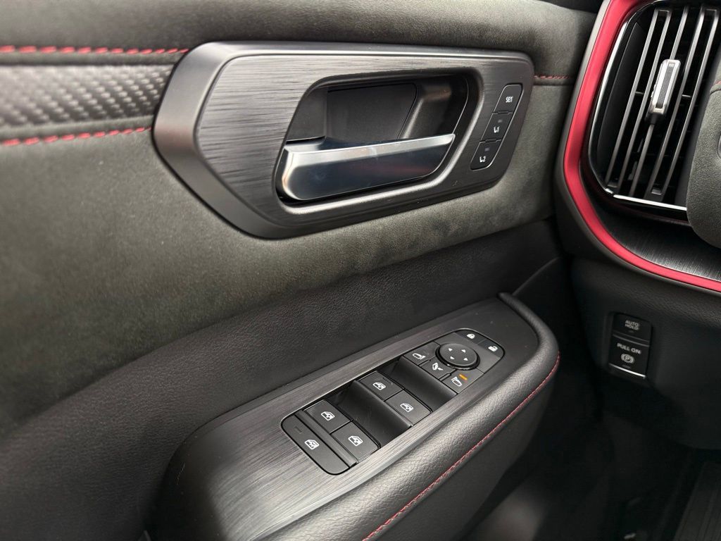 Thumbnail: 2026 Nissan Armada - 14