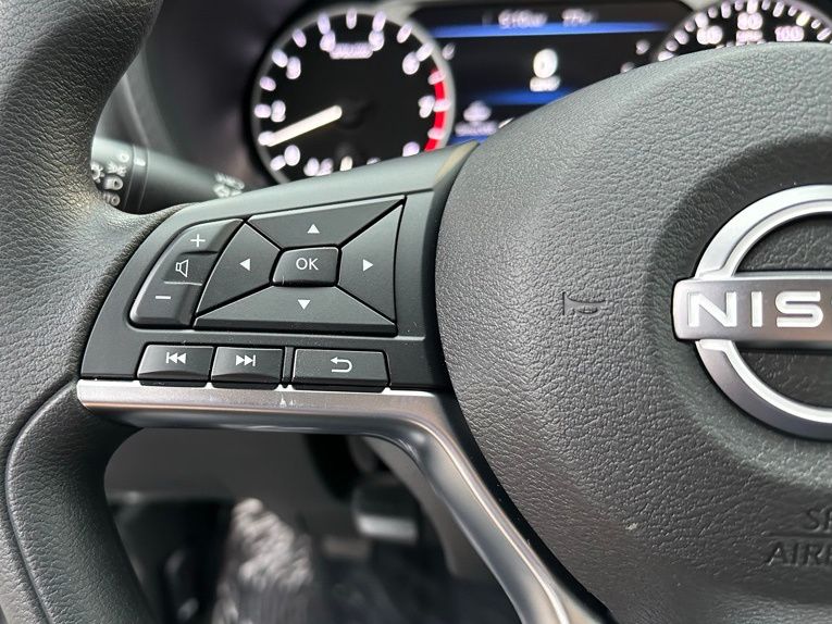 Thumbnail: 2025 Nissan Sentra - 16