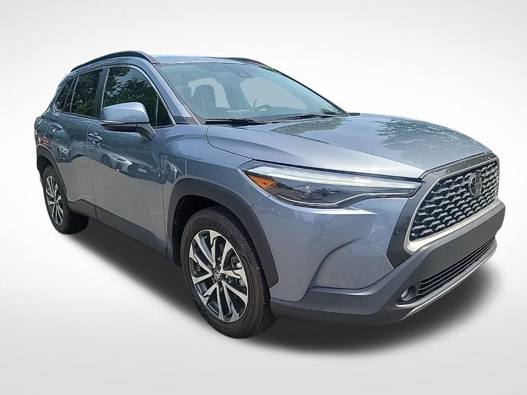 Thumbnail: 2022 Toyota Corolla Cross - 7