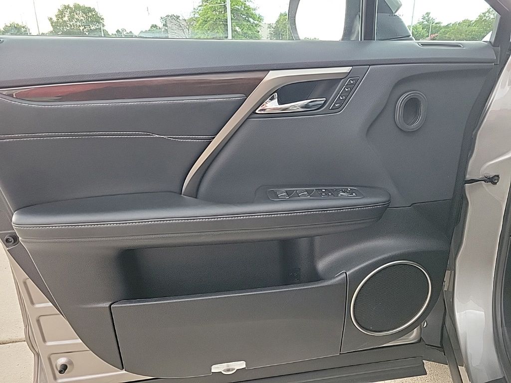 Thumbnail: 2019 Lexus RX - 28