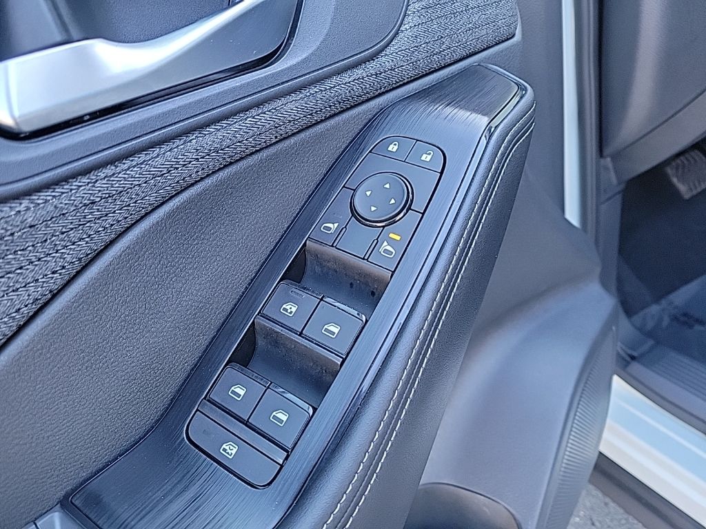 Thumbnail: 2023 Nissan Rogue - 31