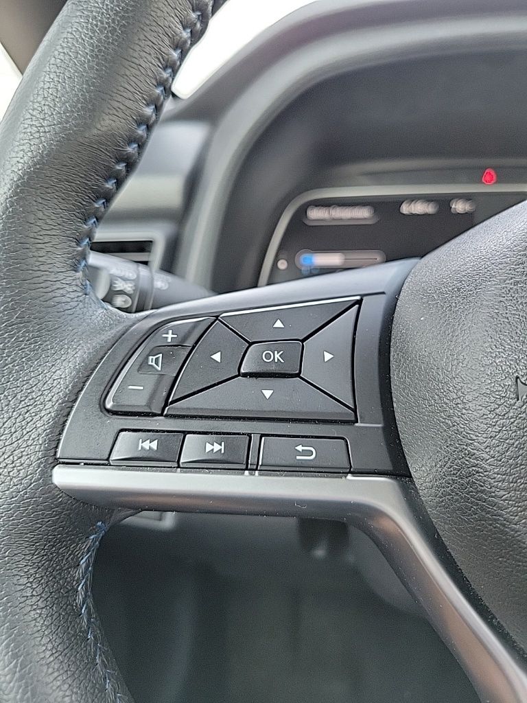 Thumbnail: 2023 Nissan Leaf - 23