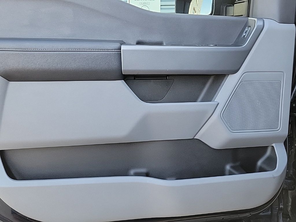 Thumbnail: 2023 Ford F-250 - 33