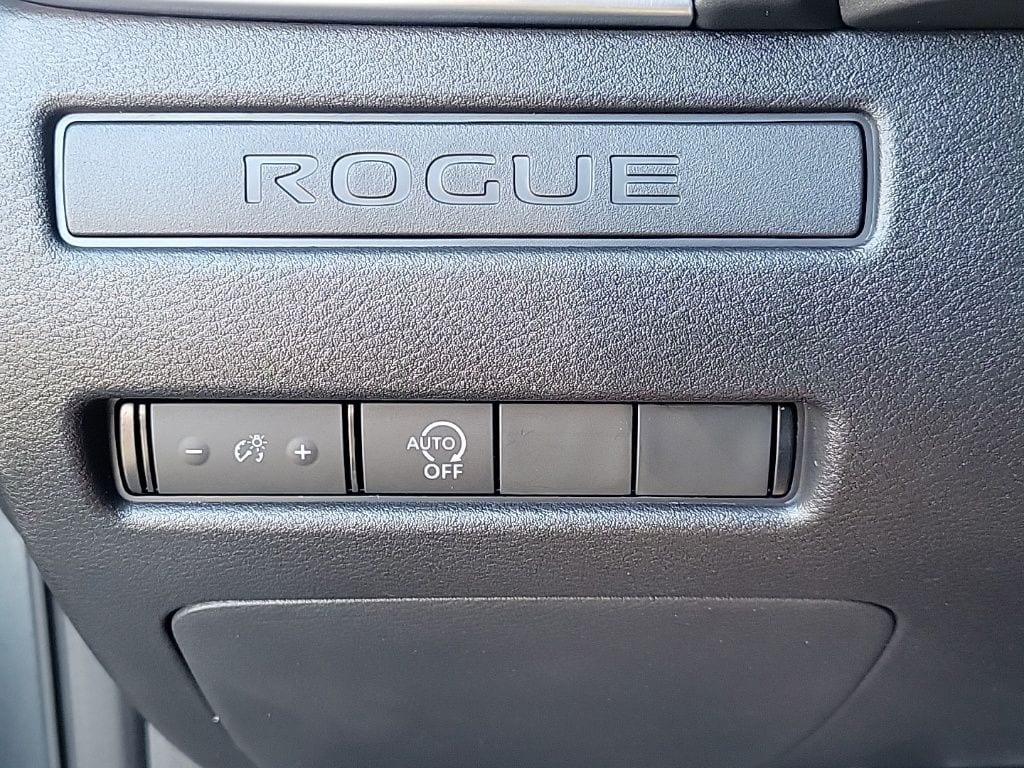 Thumbnail: 2023 Nissan Rogue - 28