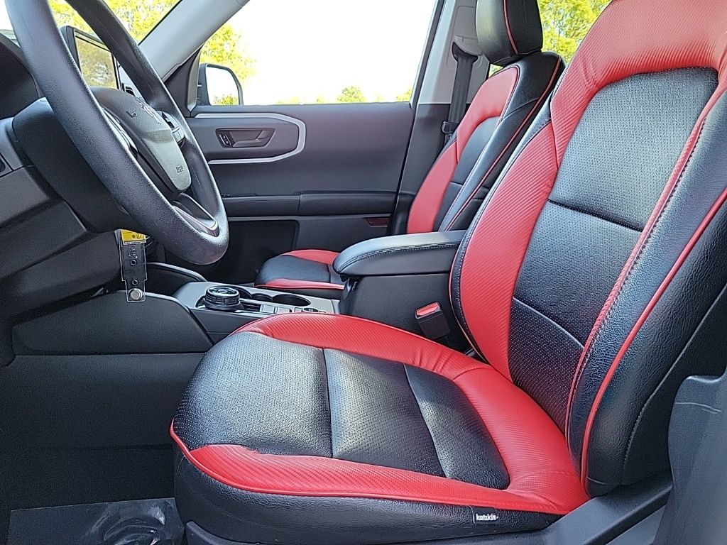 Thumbnail: 2022 Ford Bronco Sport - 10