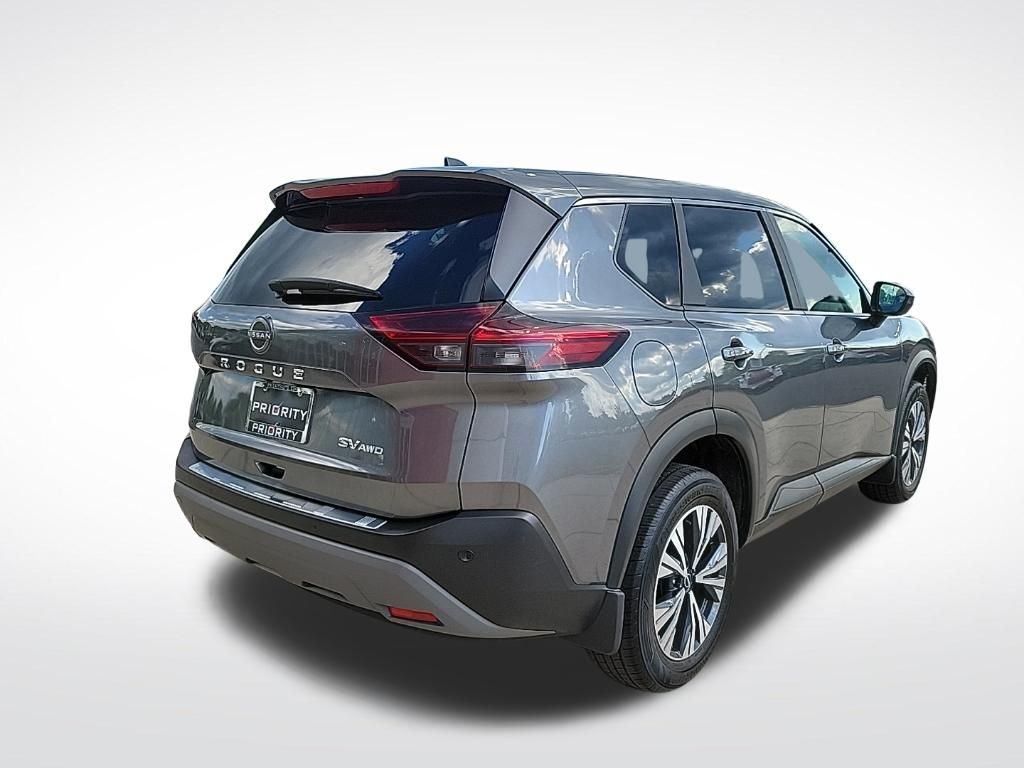 Thumbnail: 2023 Nissan Rogue - 4