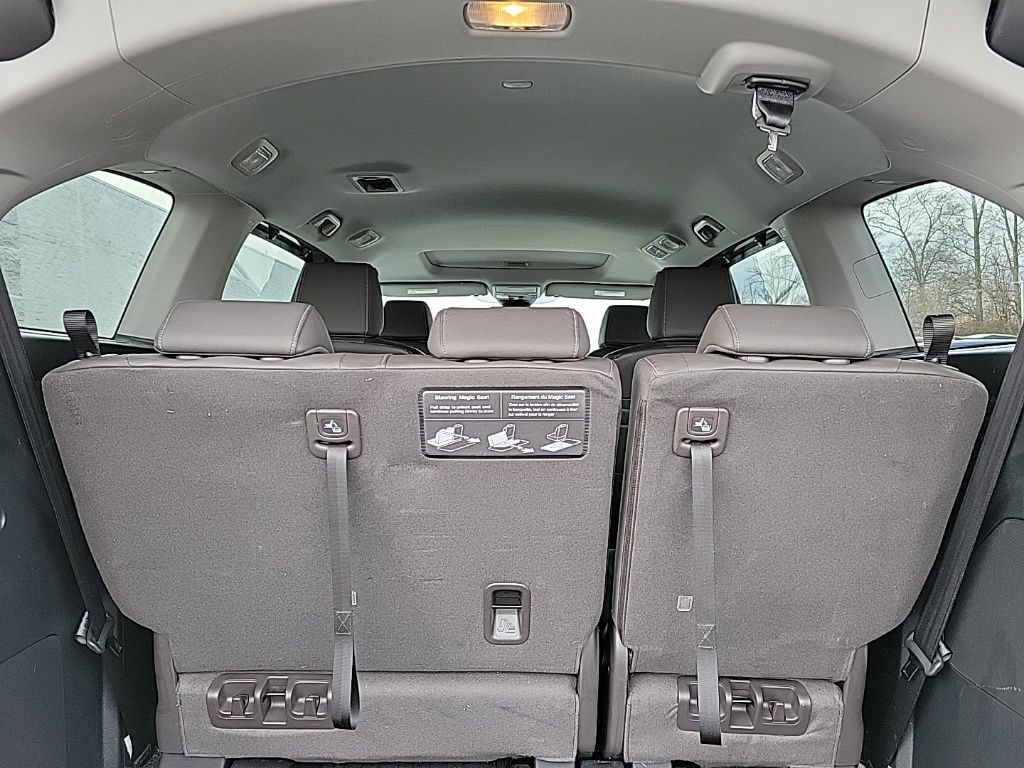 Thumbnail: 2023 Honda Odyssey - 20