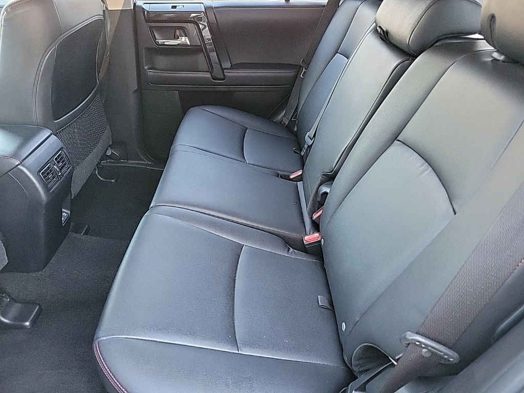 Thumbnail: 2020 Toyota 4Runner - 13