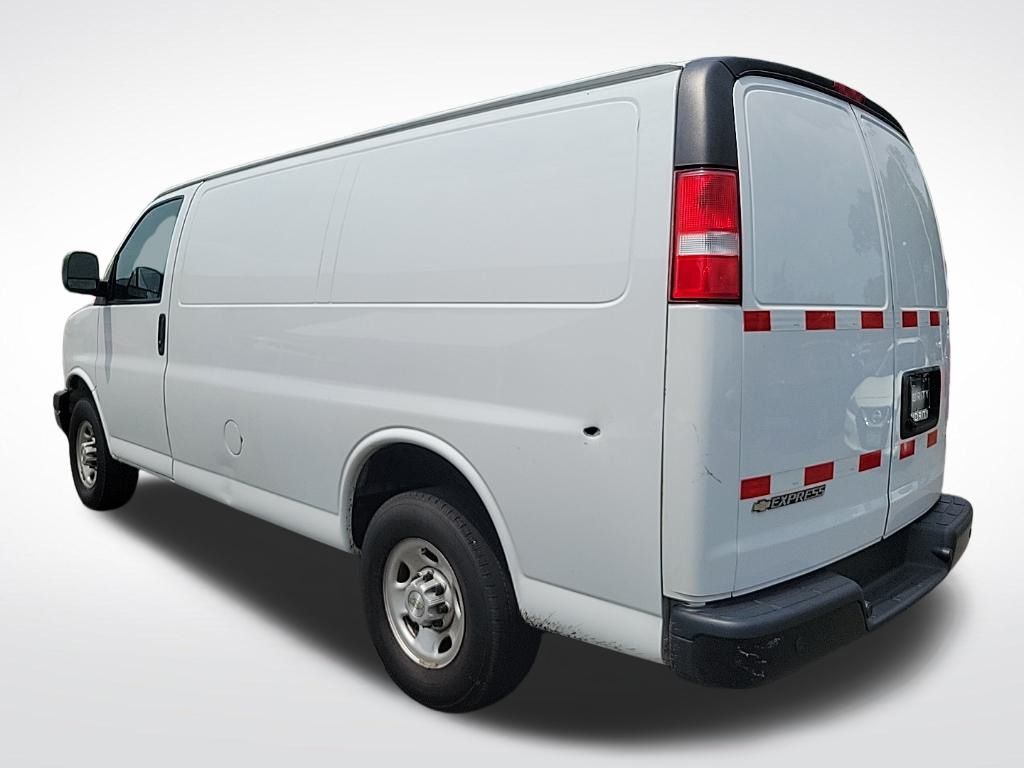 2020 Chevrolet Express 2500 3
