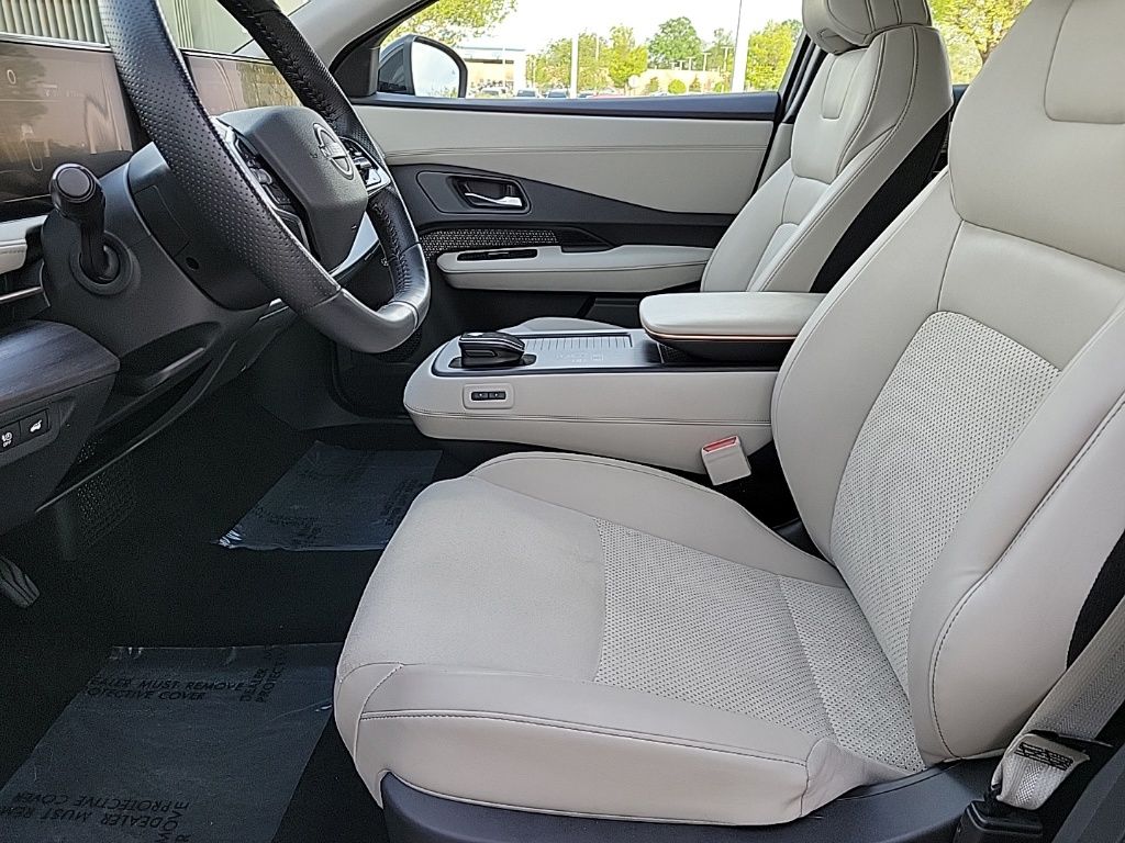 Thumbnail: 2023 Nissan Ariya - 11