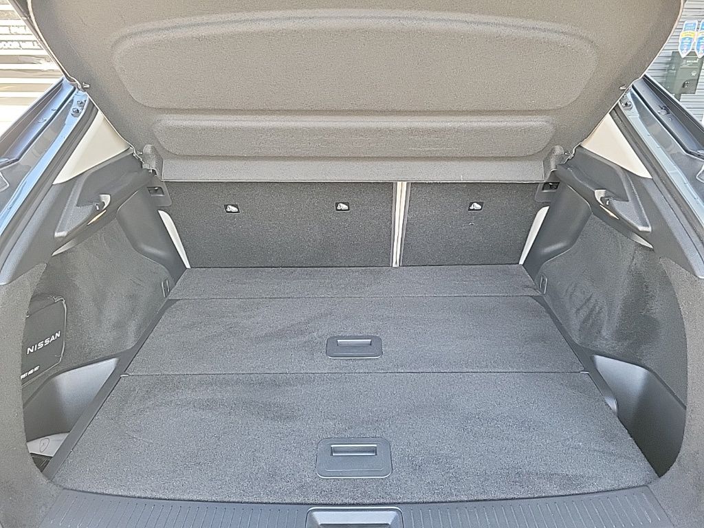 Thumbnail: 2024 Nissan Ariya - 17