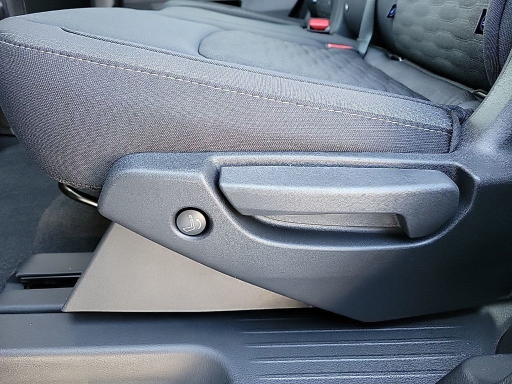 Thumbnail: 2026 Nissan Pathfinder - 13