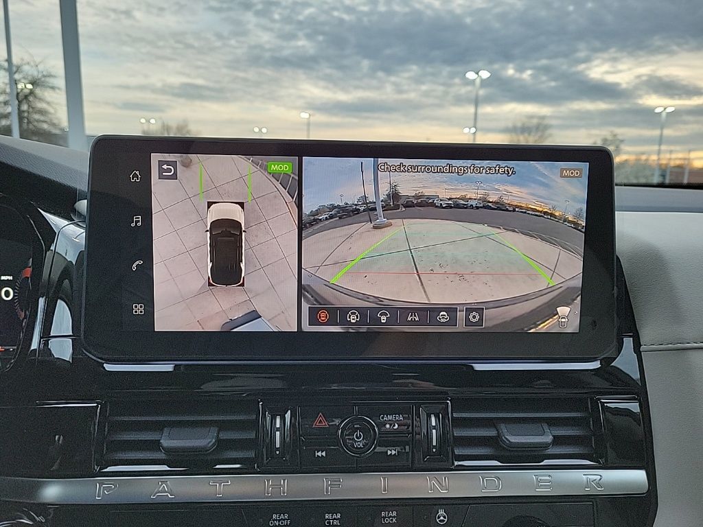 Thumbnail: 2026 Nissan Pathfinder - 29