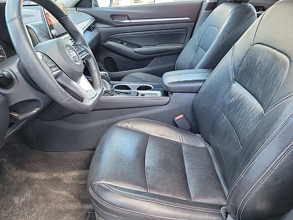 Thumbnail: 2022 Nissan Altima - 10