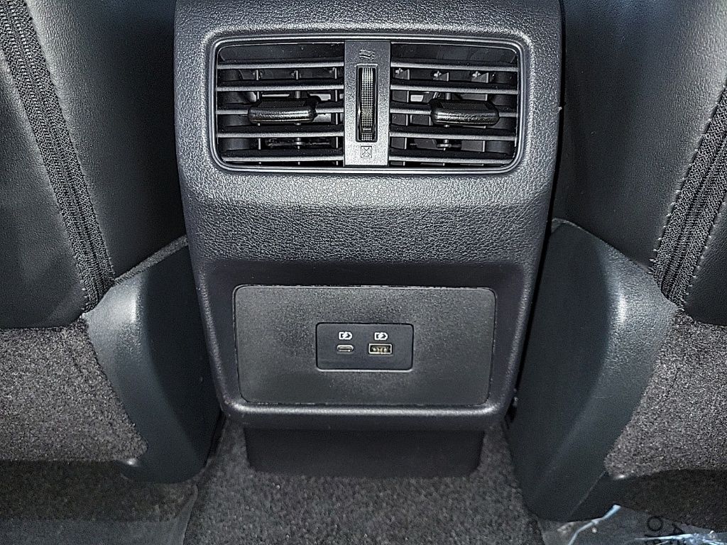 Thumbnail: 2023 Nissan Rogue - 18