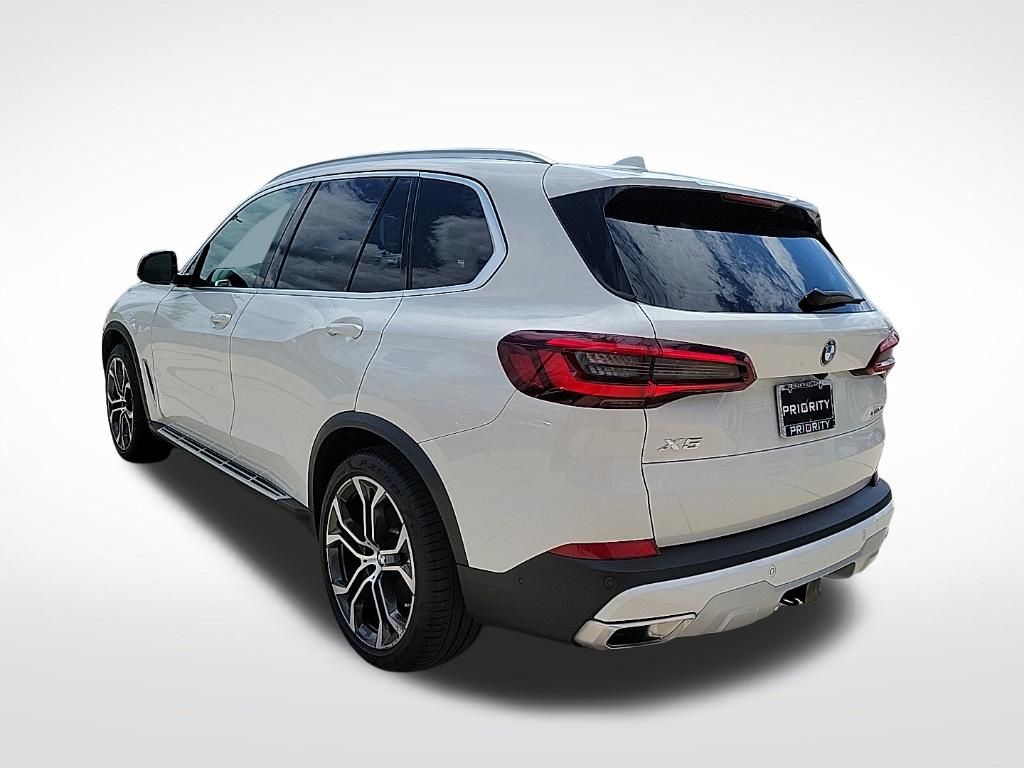 Thumbnail: 2023 BMW X5 - 3