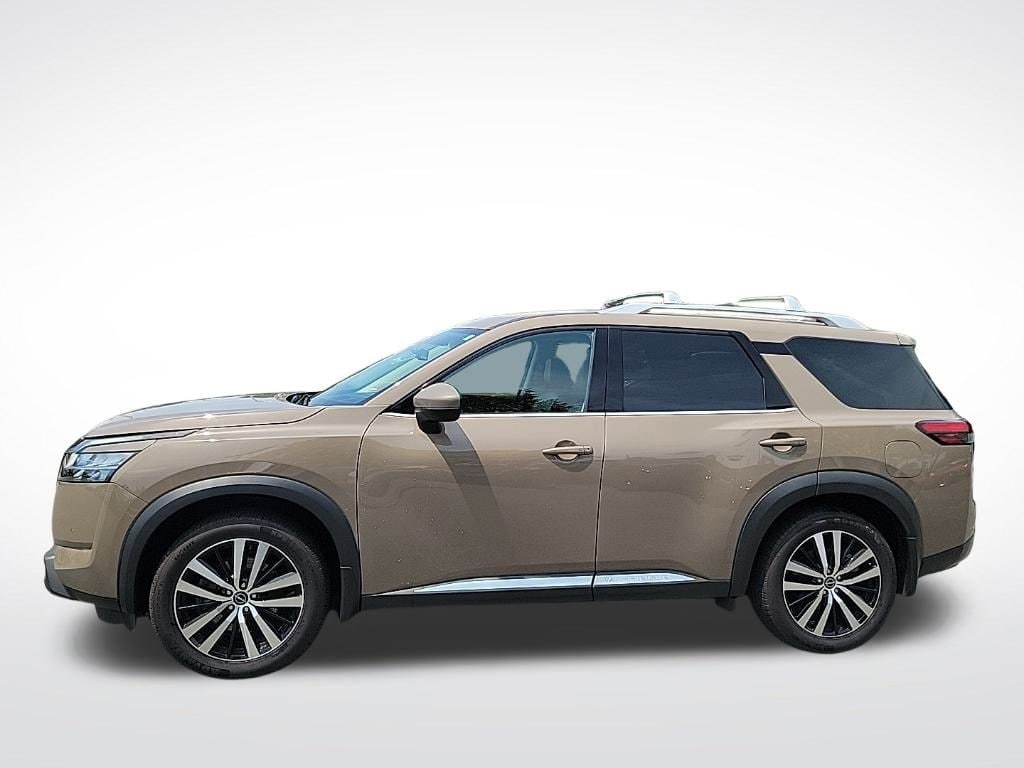 Thumbnail: 2023 Nissan Pathfinder - 2