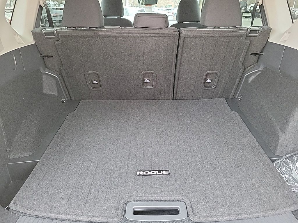 Thumbnail: 2026 Nissan Rogue - 17