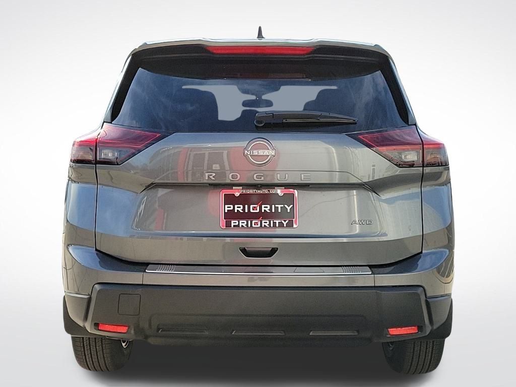 Thumbnail: 2026 Nissan Rogue - 4