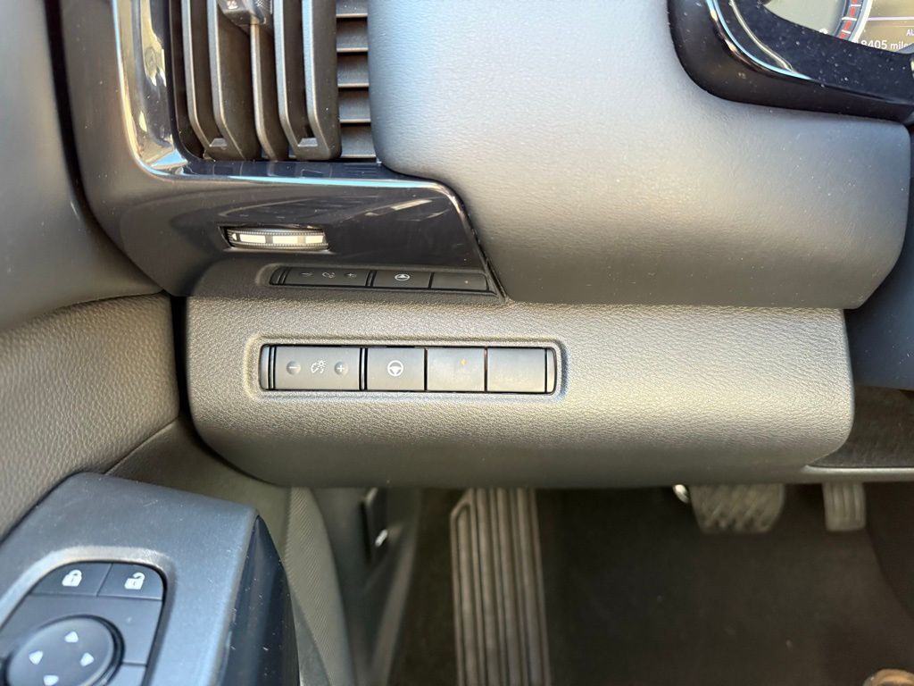 Thumbnail: 2024 Nissan Pathfinder - 15