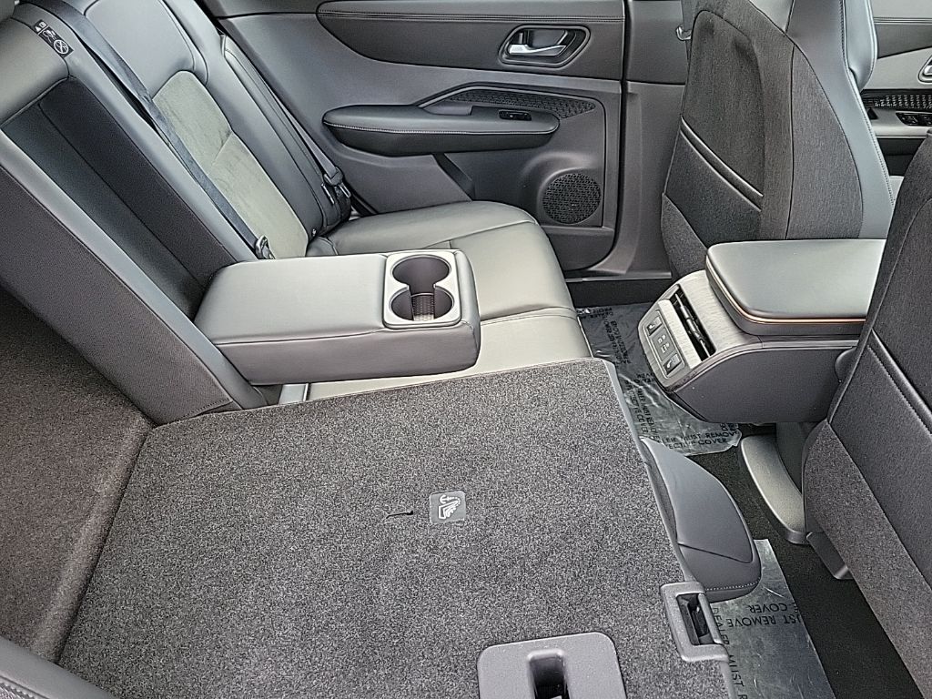 Thumbnail: 2023 Nissan Ariya - 16