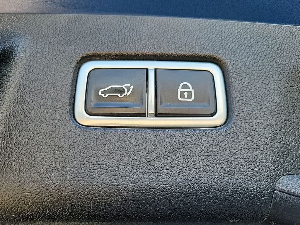 Thumbnail: 2022 Kia Sorento - 27