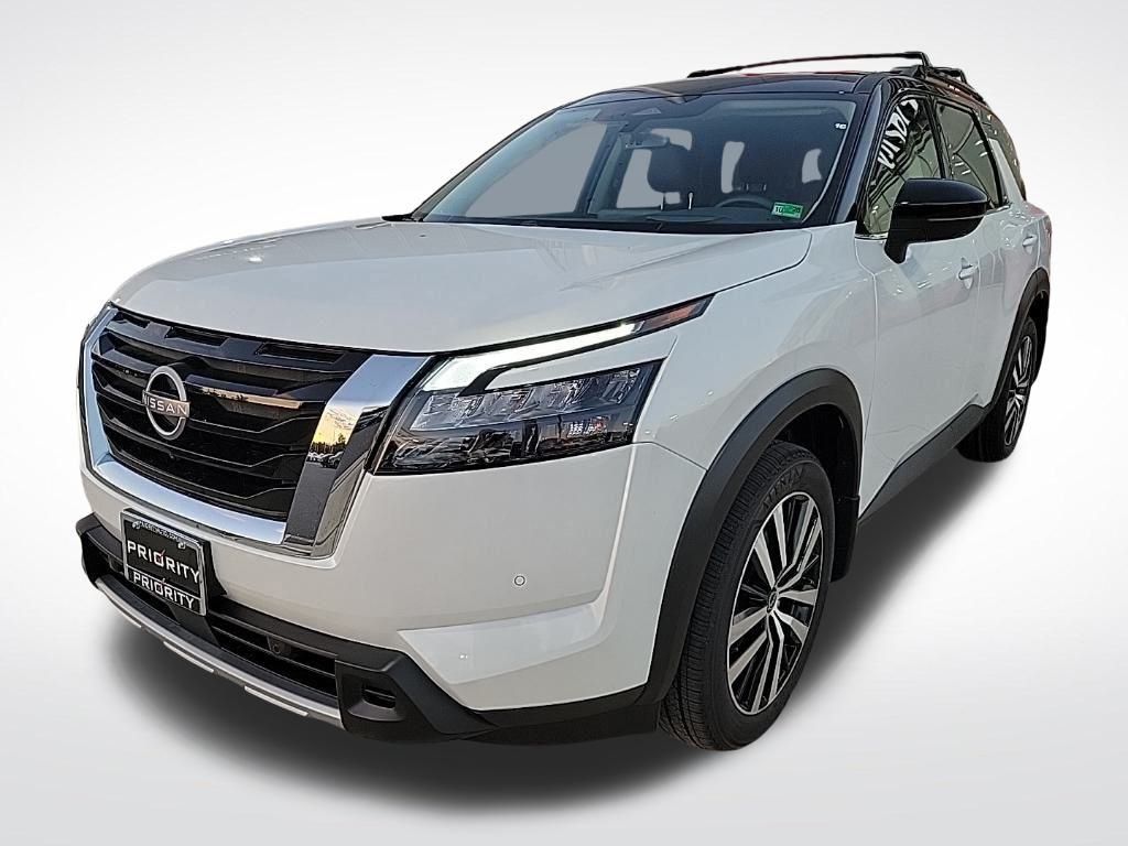 Thumbnail: 2025 Nissan Pathfinder - 1