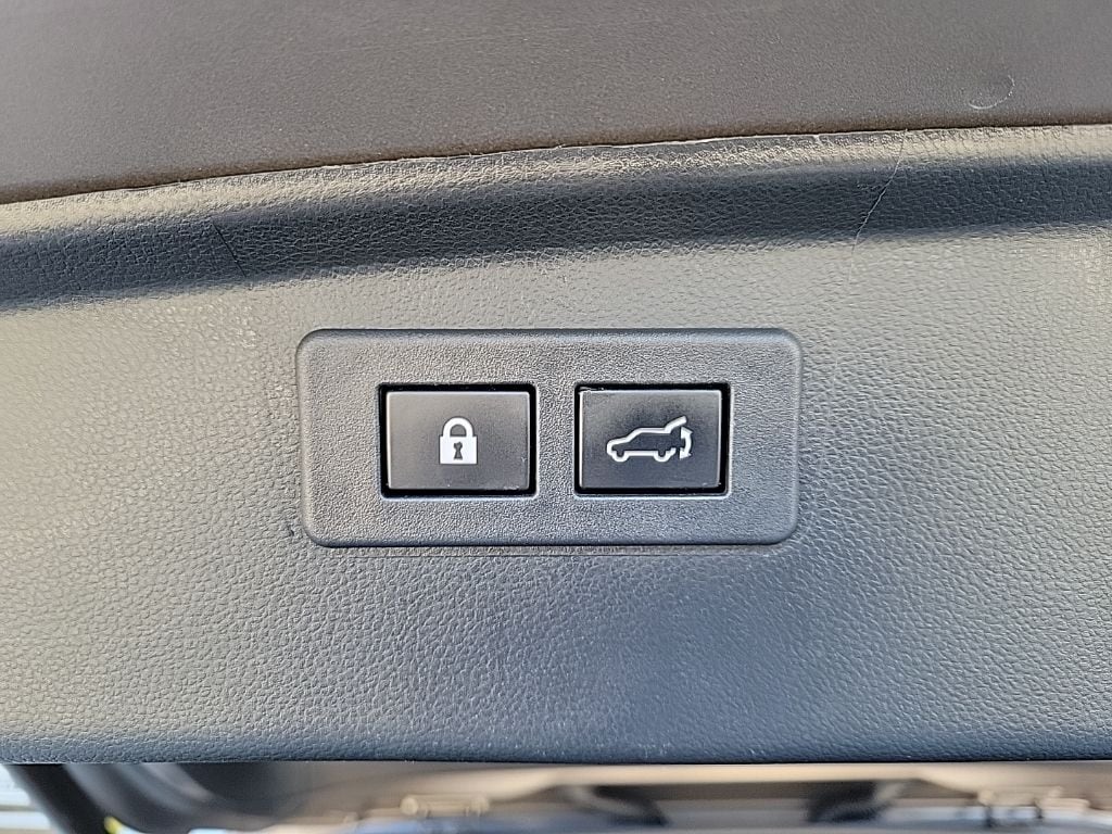 Thumbnail: 2022 Subaru Outback - 21