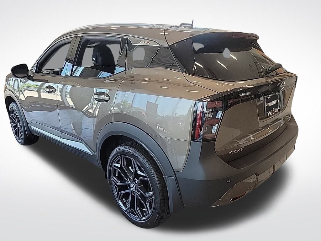 Thumbnail: 2025 Nissan Kicks - 3